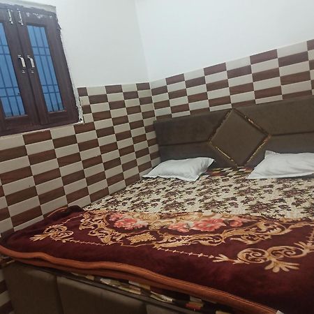 Hotel Mero Vrindavan Dham Zewnętrze zdjęcie